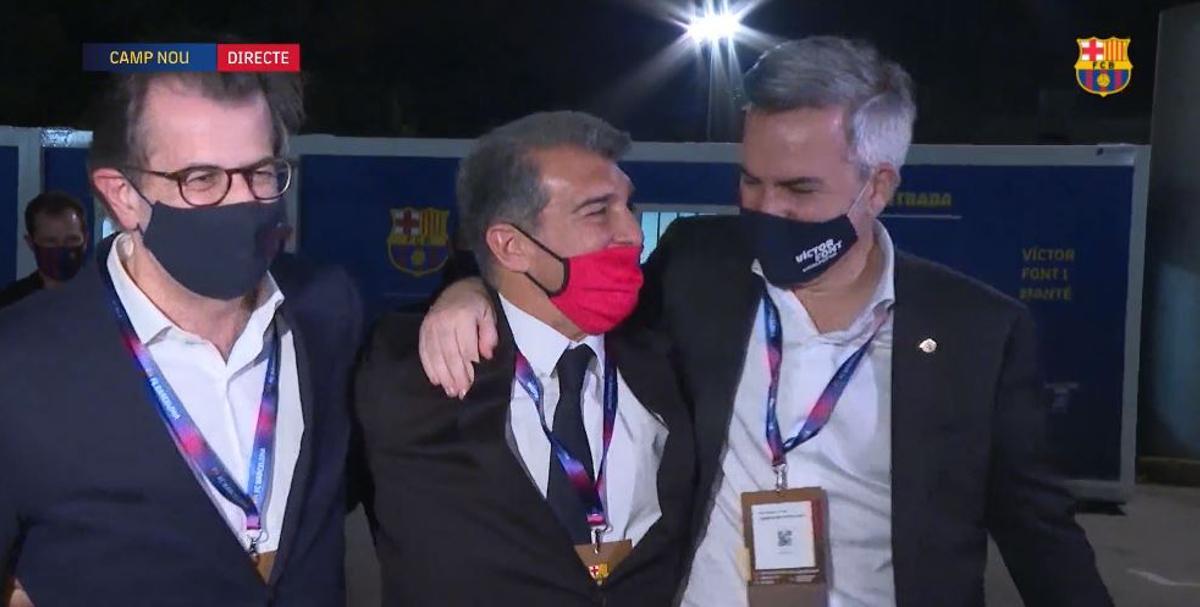 El abrazo más sincero entre Laporta, Font y Freixa