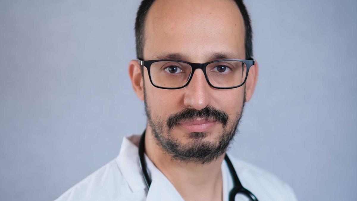 Doctor José Alejandro Medina, jefe del Servicio de Medicina Interna de Hospital Quirónsalud Tenerife