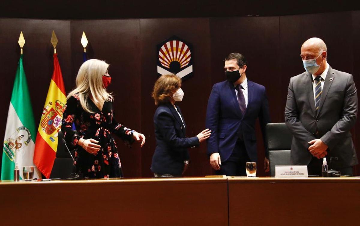 Las cuatro instituciones del Estado rubrican un compromiso para exhumar las fosas de Córdoba