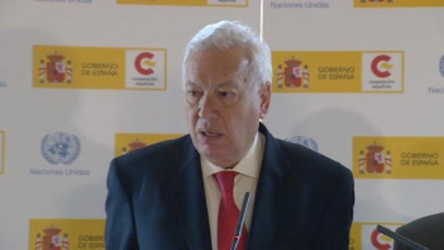 Margallo, “enormemente preocupado” por la imputación de la Infanta