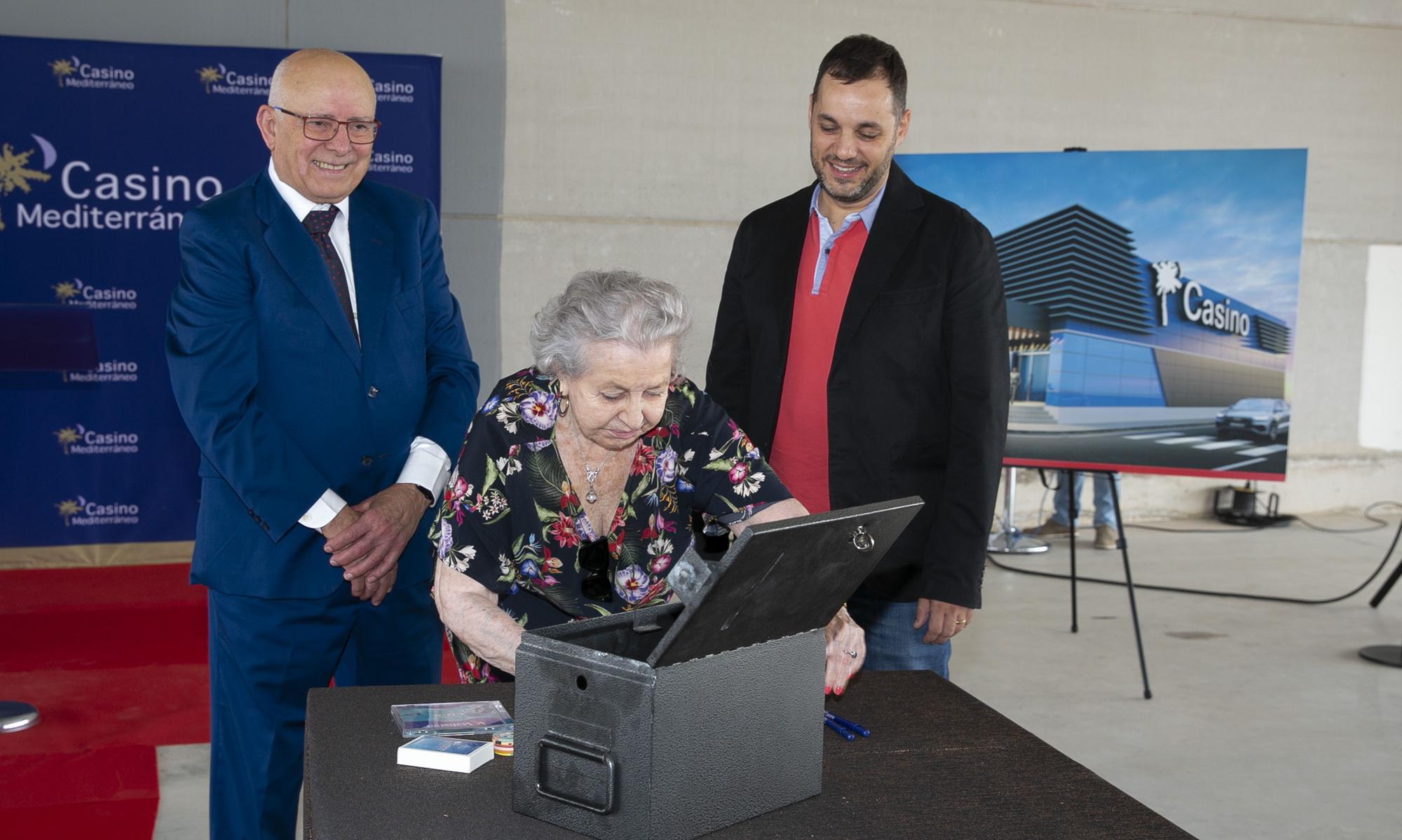 El Casino Mediterráneo de Ondara coloca su primera piedra