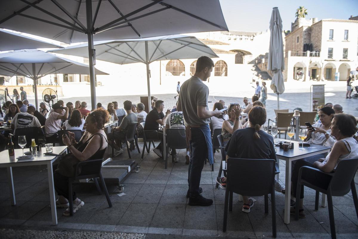 Terrazas en la plaza Mayor de Cáceres: no te las pierdas