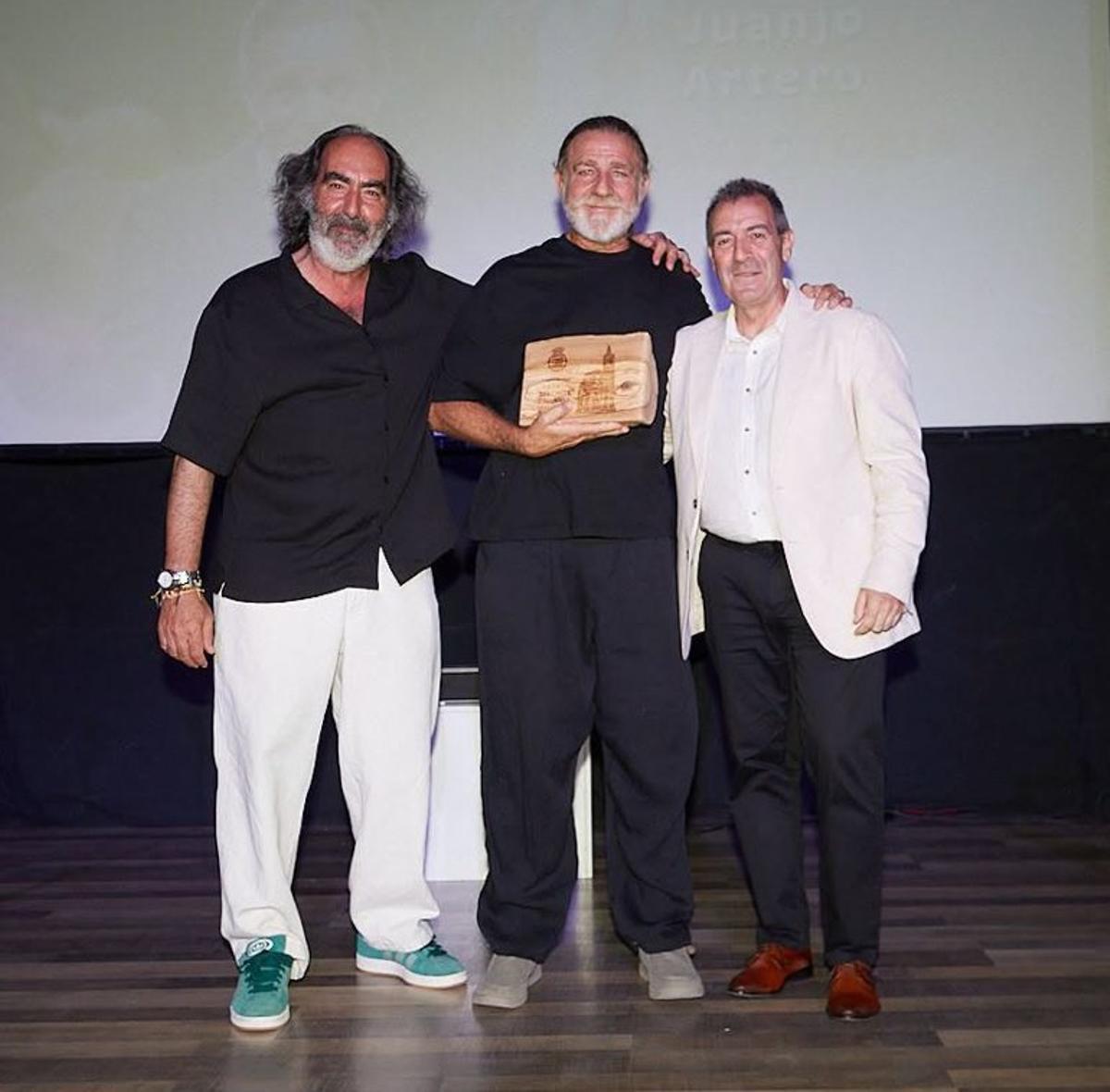 El actor Juanjo Artero recibió el Premio Trayectoria.