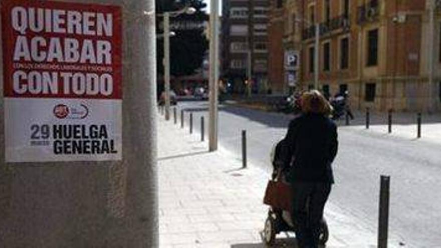 La reforma y recortes marcan hoy la huelga