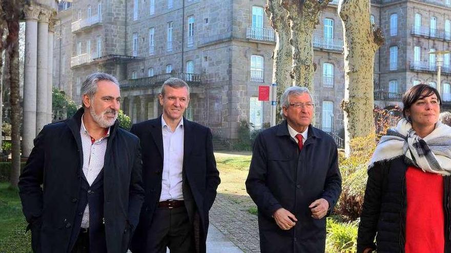 Visita de Rueda y Cores Tourís ayer a Mondariz Balneario. // A.H.