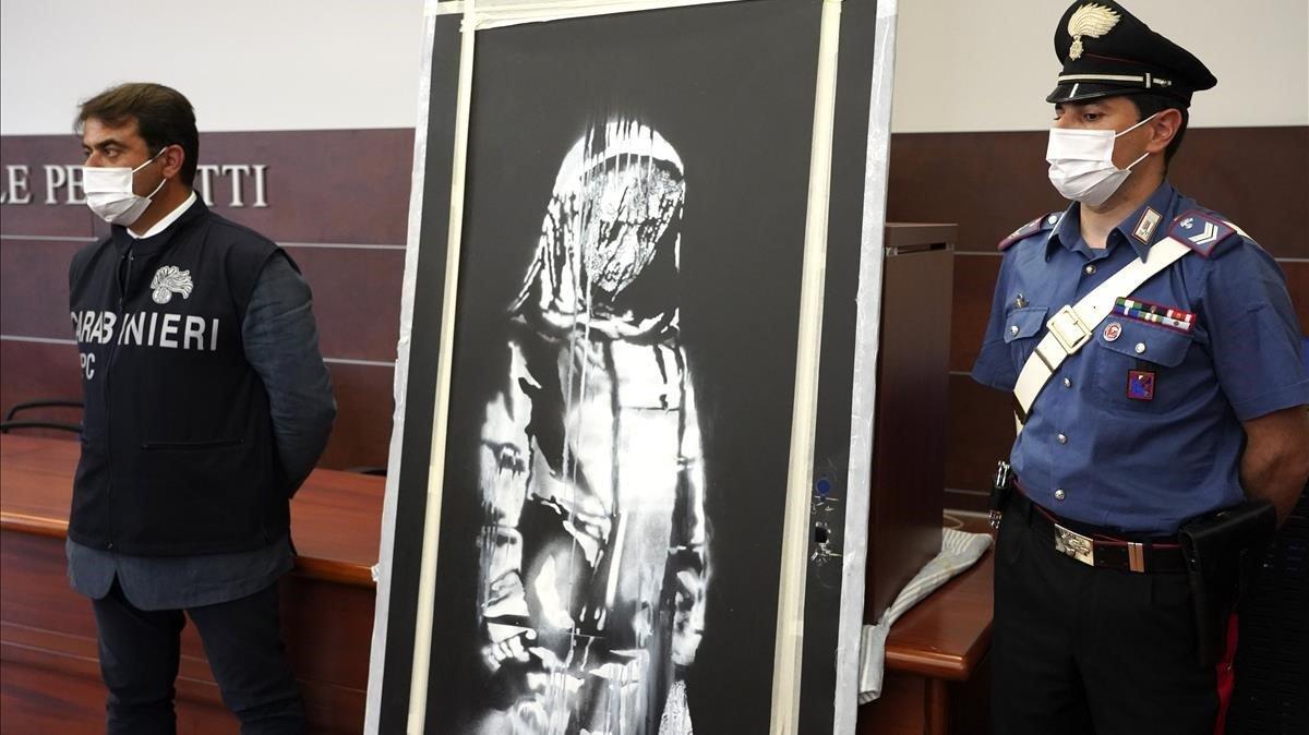 zentauroepp53722770 italian authorities unveil a stolen artwork painted by the b200611164148