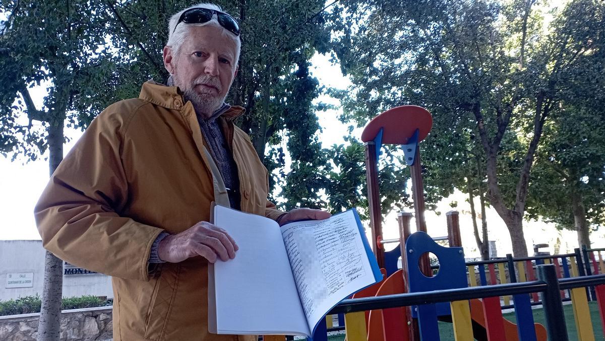 Mariano López, en Alegría de la Huerta, con  firmas de vecinos pidiendo el recambio de los ‘árboles pica-pica’.