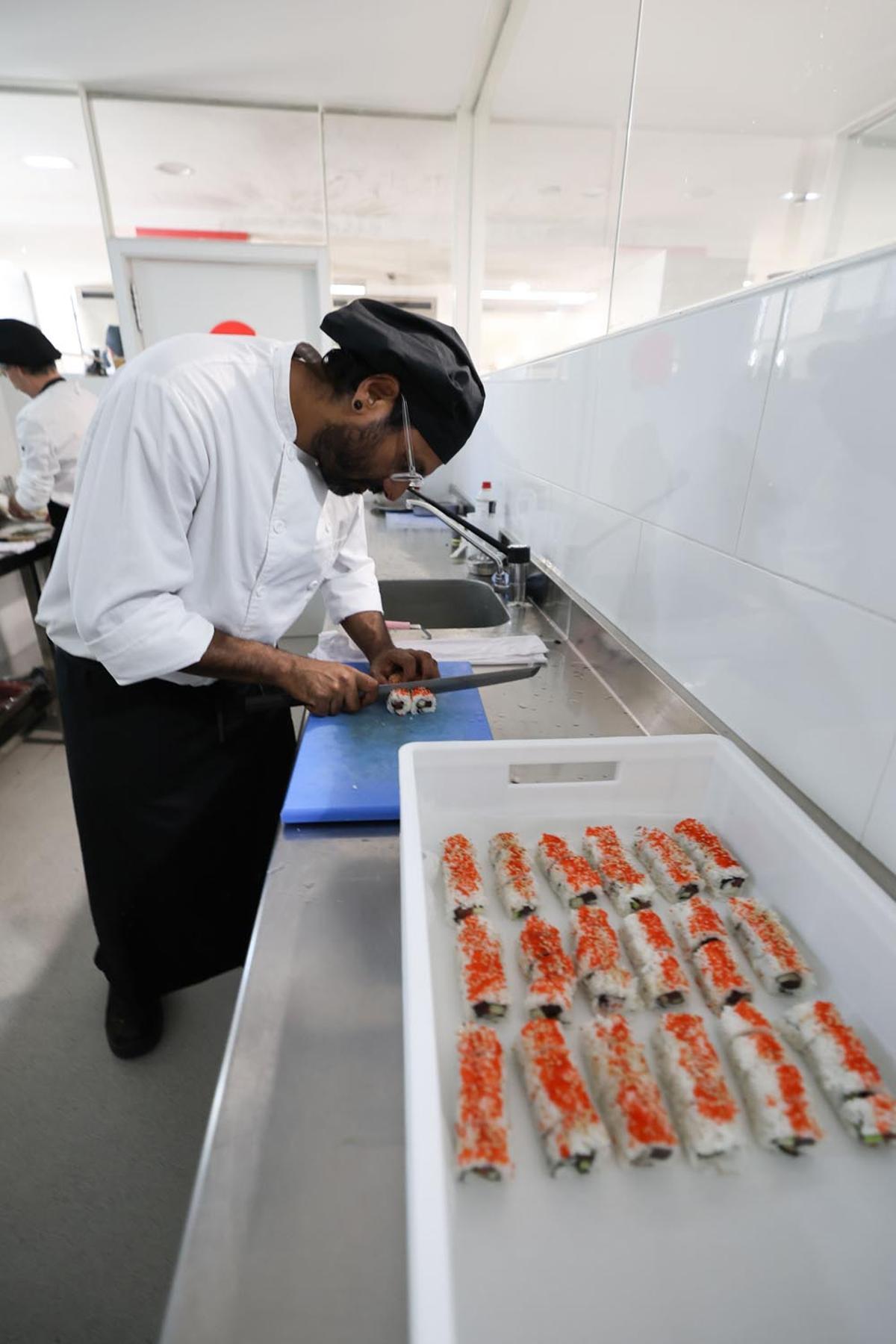 Todas las imágenes del taller de cocina en el IES Macabich de Ibiza