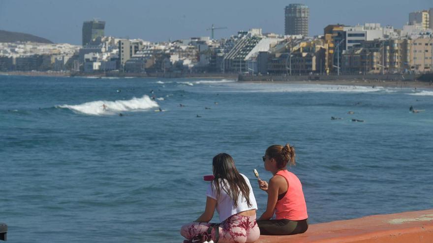 La llegada de una borrasca acabará con el calor en Canarias