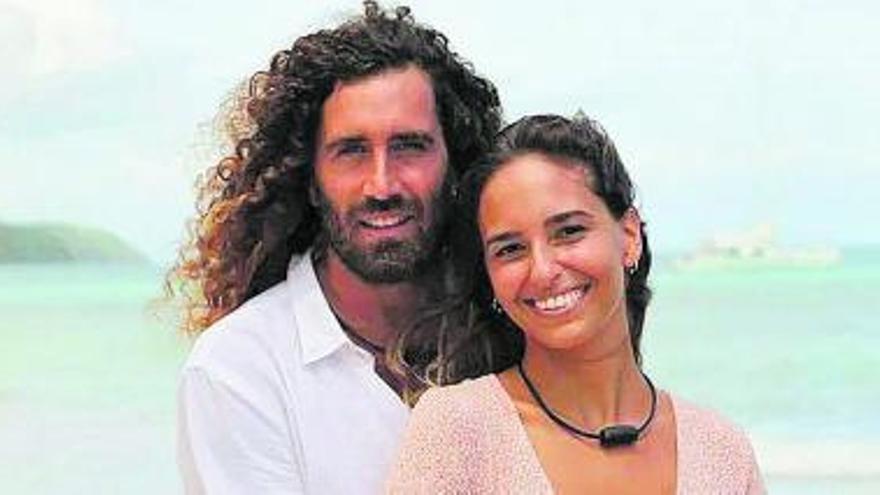 Raúl y Claudia. De Las Palmas y llevan tres años juntos. | | EL DÍA