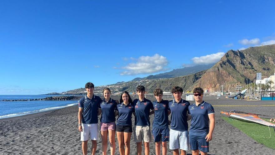 Gonzalo Ruiz y Candela Navarro se proclaman campeones de España en Techno 293 e IQFOIL juvenil