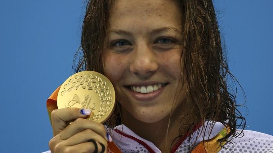 Núria Marquès, amb la medalla d&#039;or aconseguida en la seva primera prova a Rio