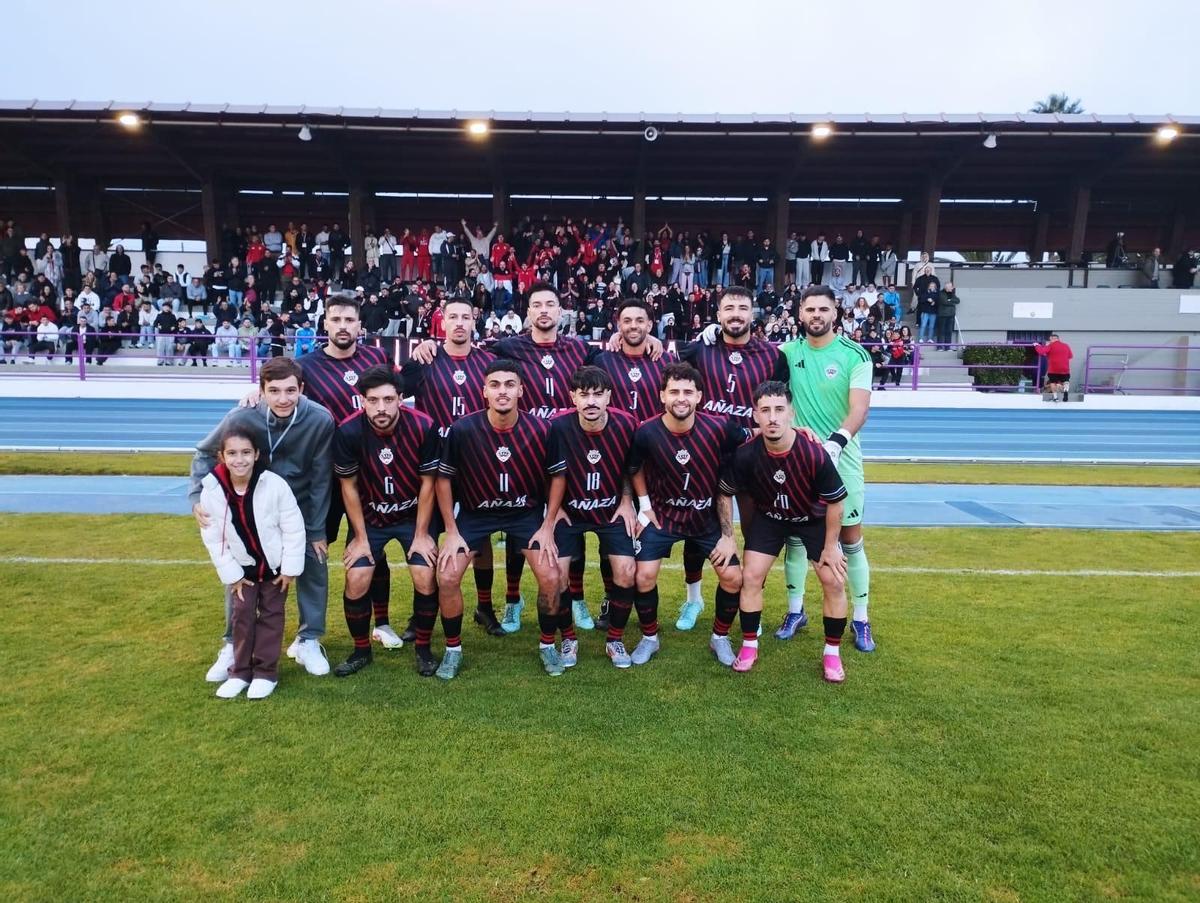 Once inicial de la UD Añaza antes del partido contra el Laguna en el Francisco Peraza.