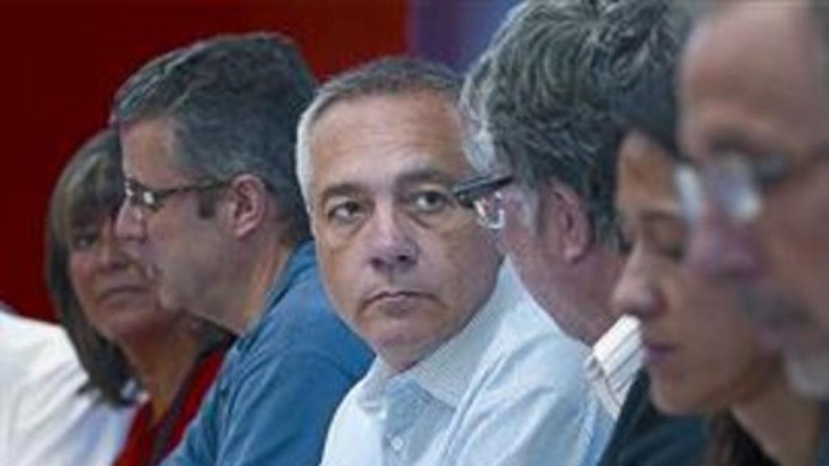 Última reunión de la ejecutiva del PSC antes de la pausa veraniega.