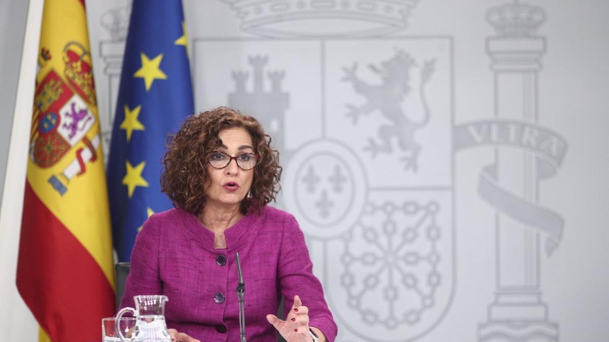 La ministra de Hacienda y Portavoz del Gobierno, María Jesús Montero, en una rueda de prensa