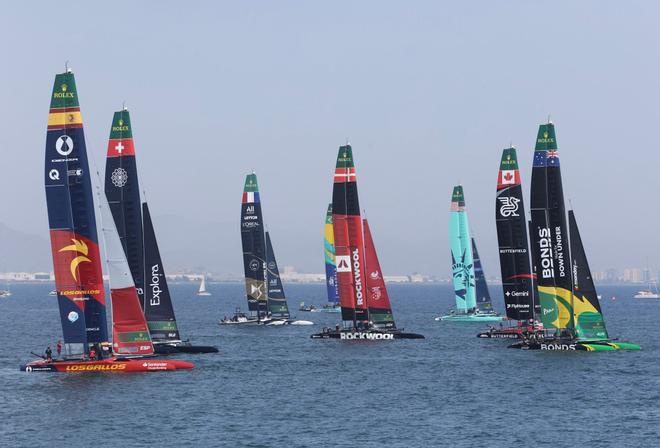 La segunda jornada del SailGP que se celebra en València vuelve a reunir a miles de personas