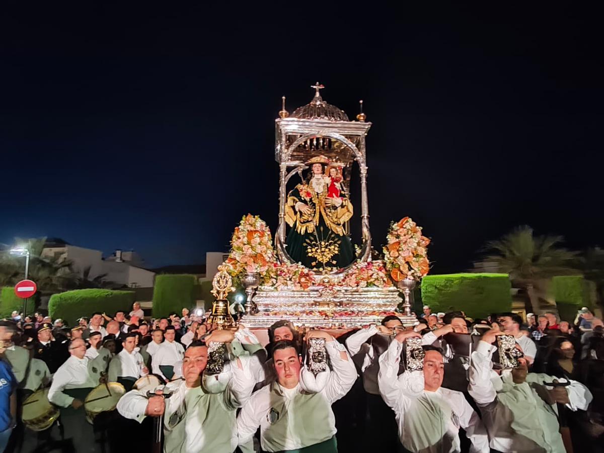 Romería de bajada de la Virgen de Araceli Romería de bajada de la Virgen de Araceli