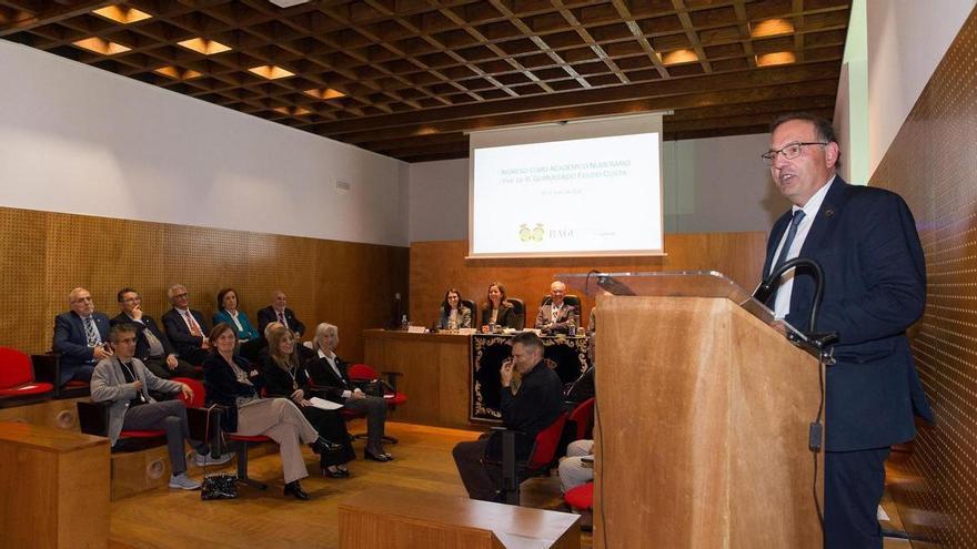 O enxeñeiro de Cambados que pensa «en verde» xa é académico