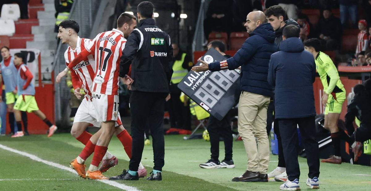 Ferrari, en el momento de su entrada al campo.