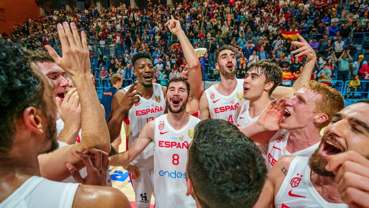 La selección española celebrando la última Eurocopa