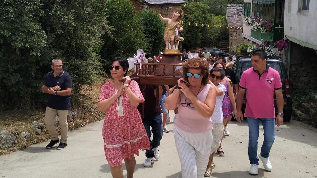 FIESTAS SANABRIA | Valdespino festeja a su patrón San Pedro y Avedillo a San Juanico
