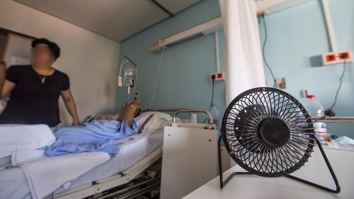 Un paciente con un ventilador en el Hospital General, en una imagen de archivo