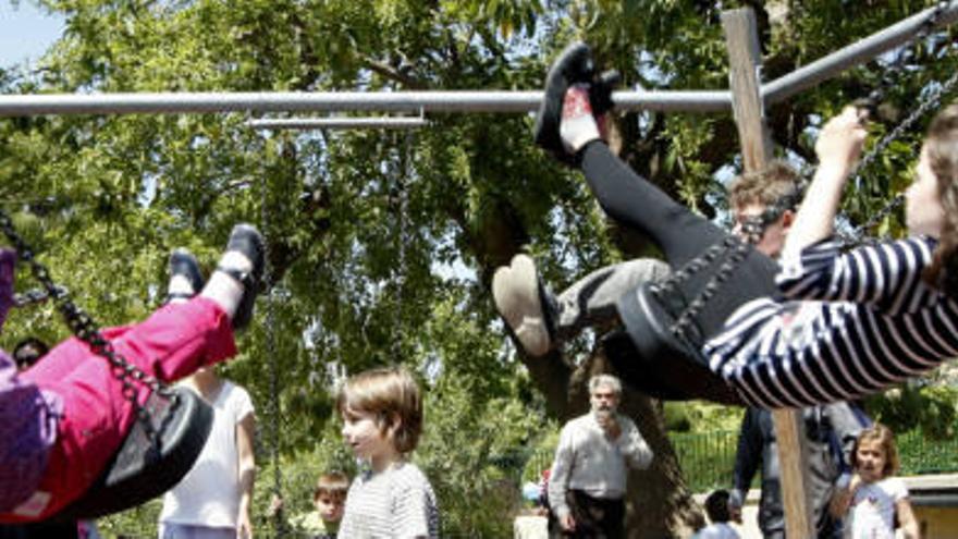 Parque infantil en el Jardín de Viveros.