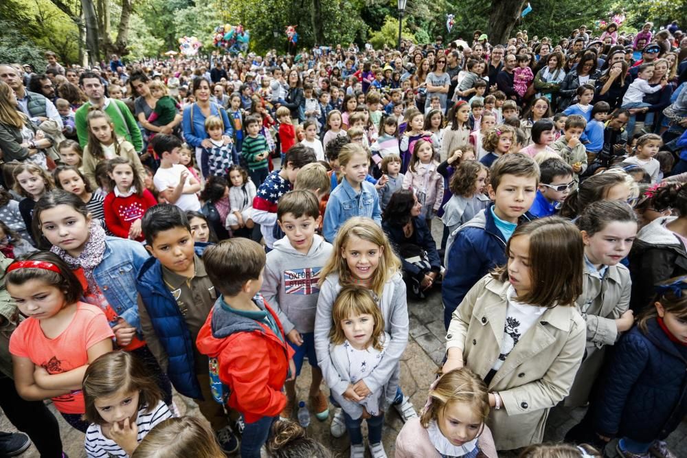 Actuación de "Petit Pop" en el Campo San Francisco