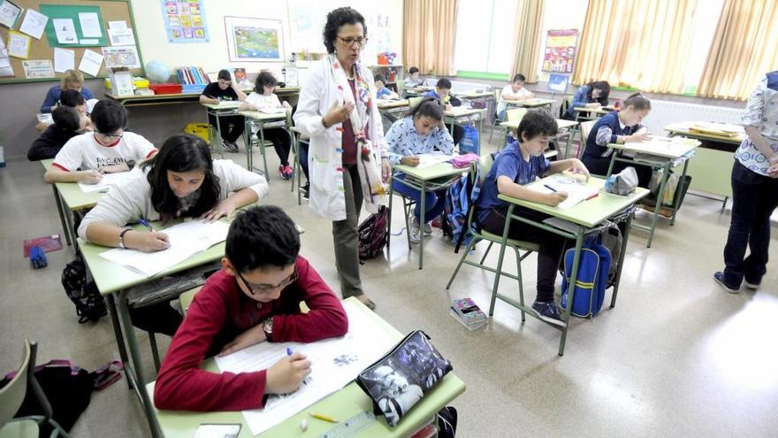 Alumnos asturianos durante la prueba de la reválida de Primaria, el pasado curso.