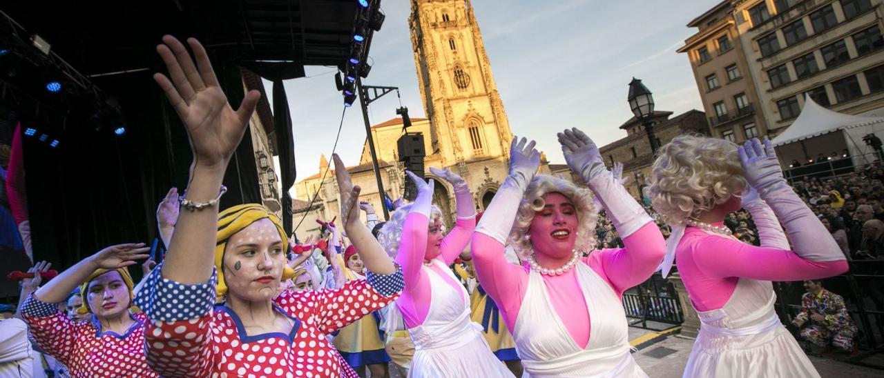 Un instante del último desfiel de carnaval en febrero de 2020. | Miki López