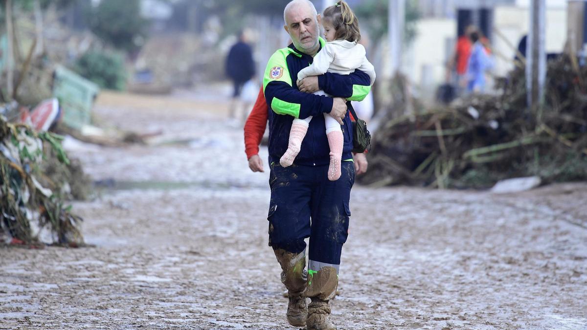 Valensiya ve İspanya'nın diğer bölgelerindeki sel nedeniyle en az 73 kişi öldü