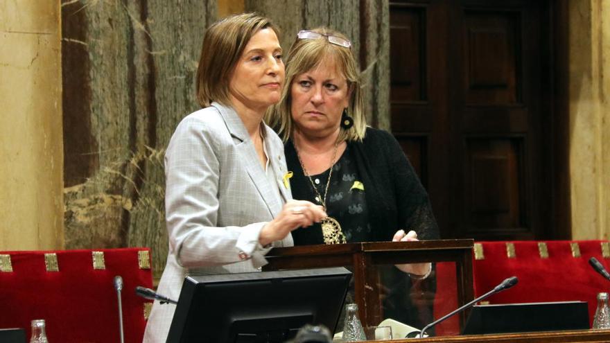 La presidenta del Parlament, Carme Forcadell, després de votar al Parlament, el 27 d&#039;octubre