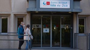 Archivo - Imagen de archivo de un centro de salud.