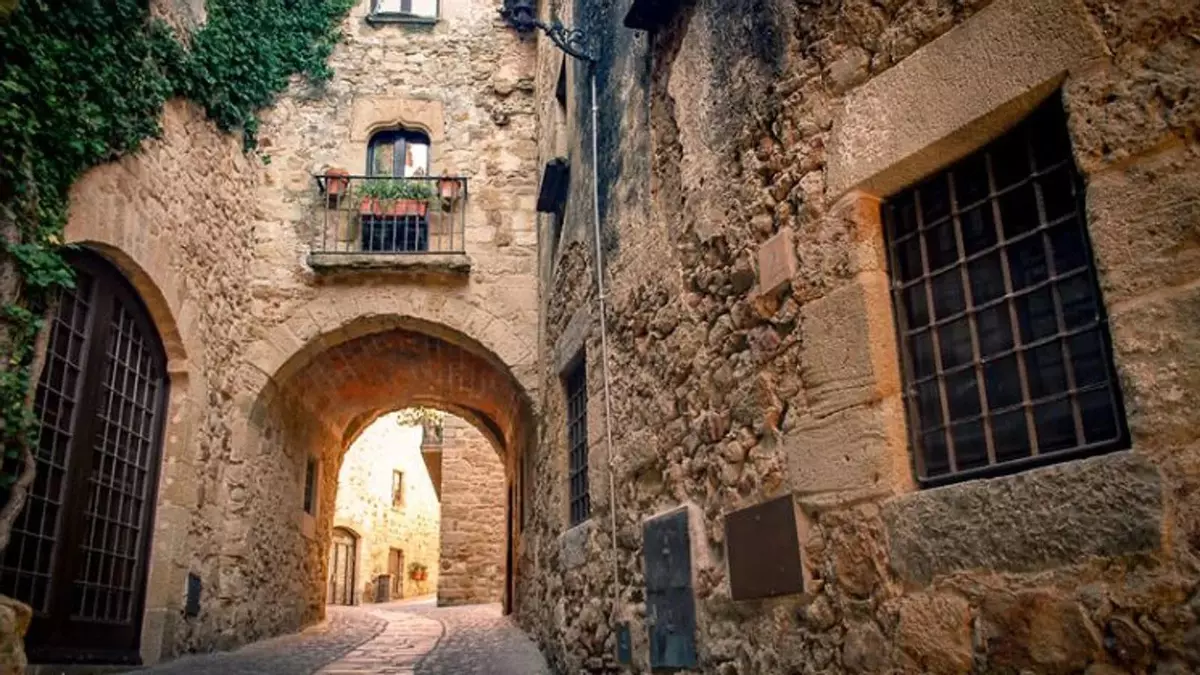 El pueblo catalán escogido como uno de los mejores del mundo: un paseo por la Edad Media