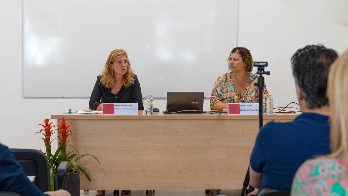 La alcaldesa de Castelló, Amparo Marco, y la concejala de Bienestar Social, Dependencia e Infancia, Patricia Puerta