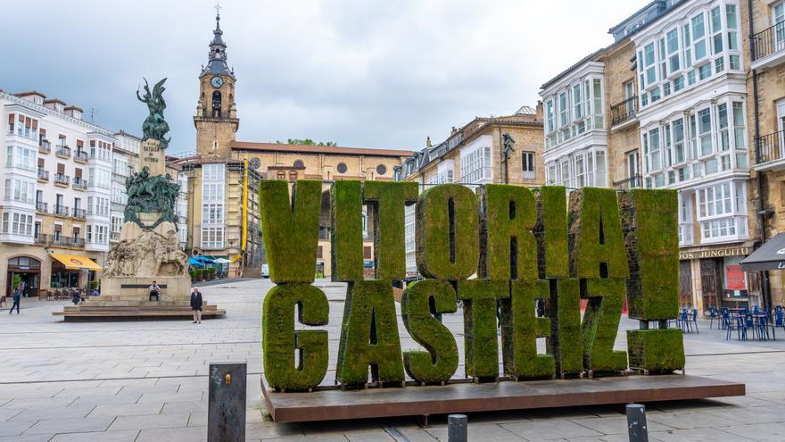 La socialista Maider Etxebarria, nueva alcaldesa de Vitoria-Gasteiz con el apoyo de PNV y PP