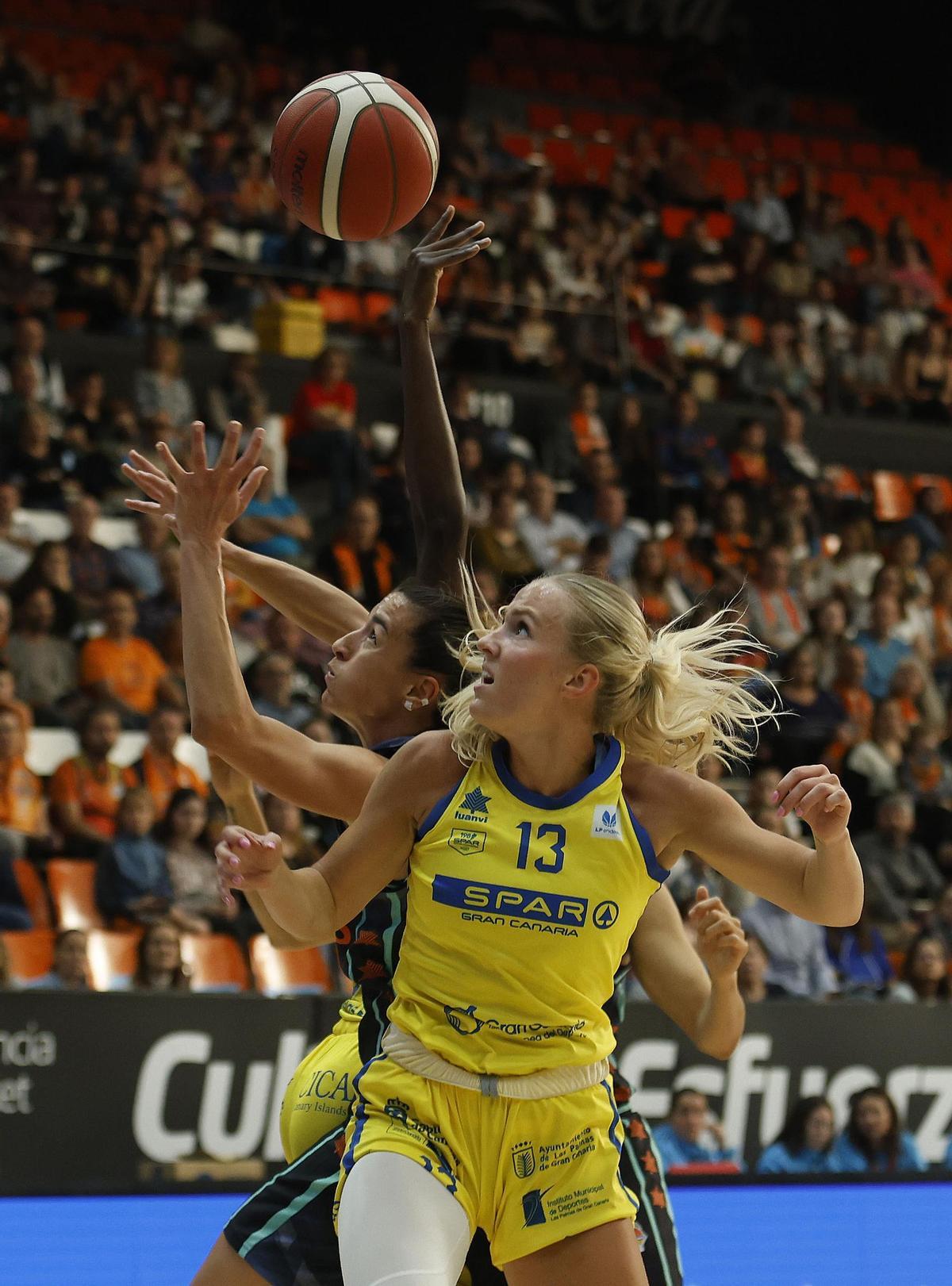 Valencia BC - Spar Gran Canaria de Liga Femenina Endesa de baloncesto Valencia BC - Spar Gran Canaria de Liga Femenina Endesa de baloncesto
