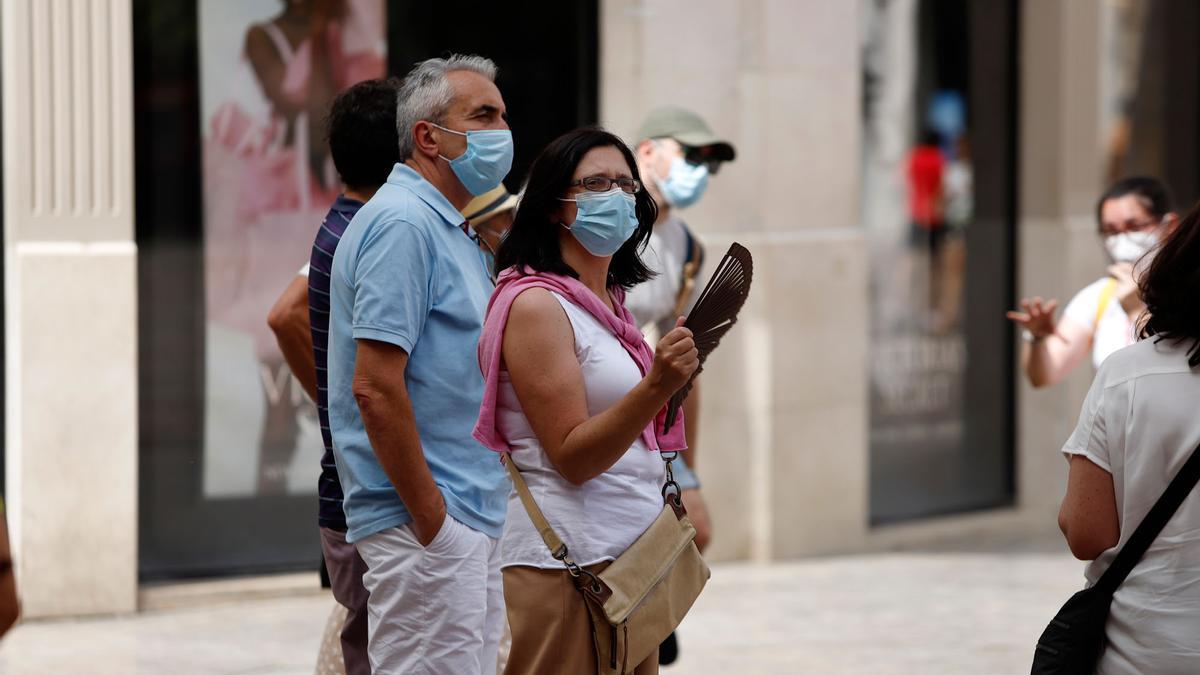 La capital supera la barrera de los 1.000 casos y se enfrenta al toque de queda