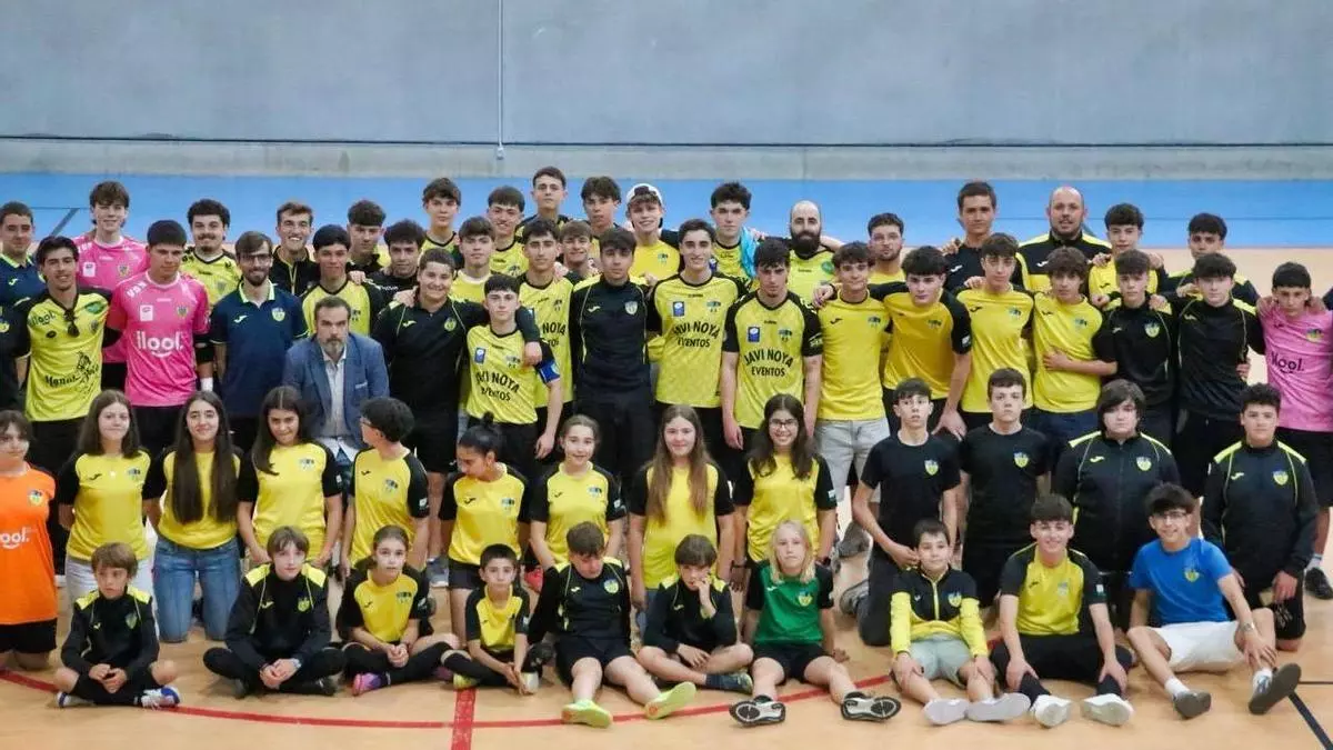 El gran momento de la Escuela de Fútbol Sala de Siero, con títulos y buenos resultados en todas las categorías: "Es sin duda nuestro mejor año, histórico"