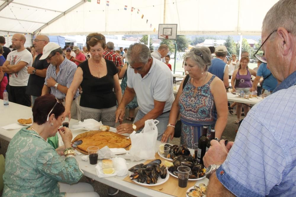 La fiesta gastronómica en honor al producto estrella de Moaña también quiso ser un homenaje a la figura de la mujer