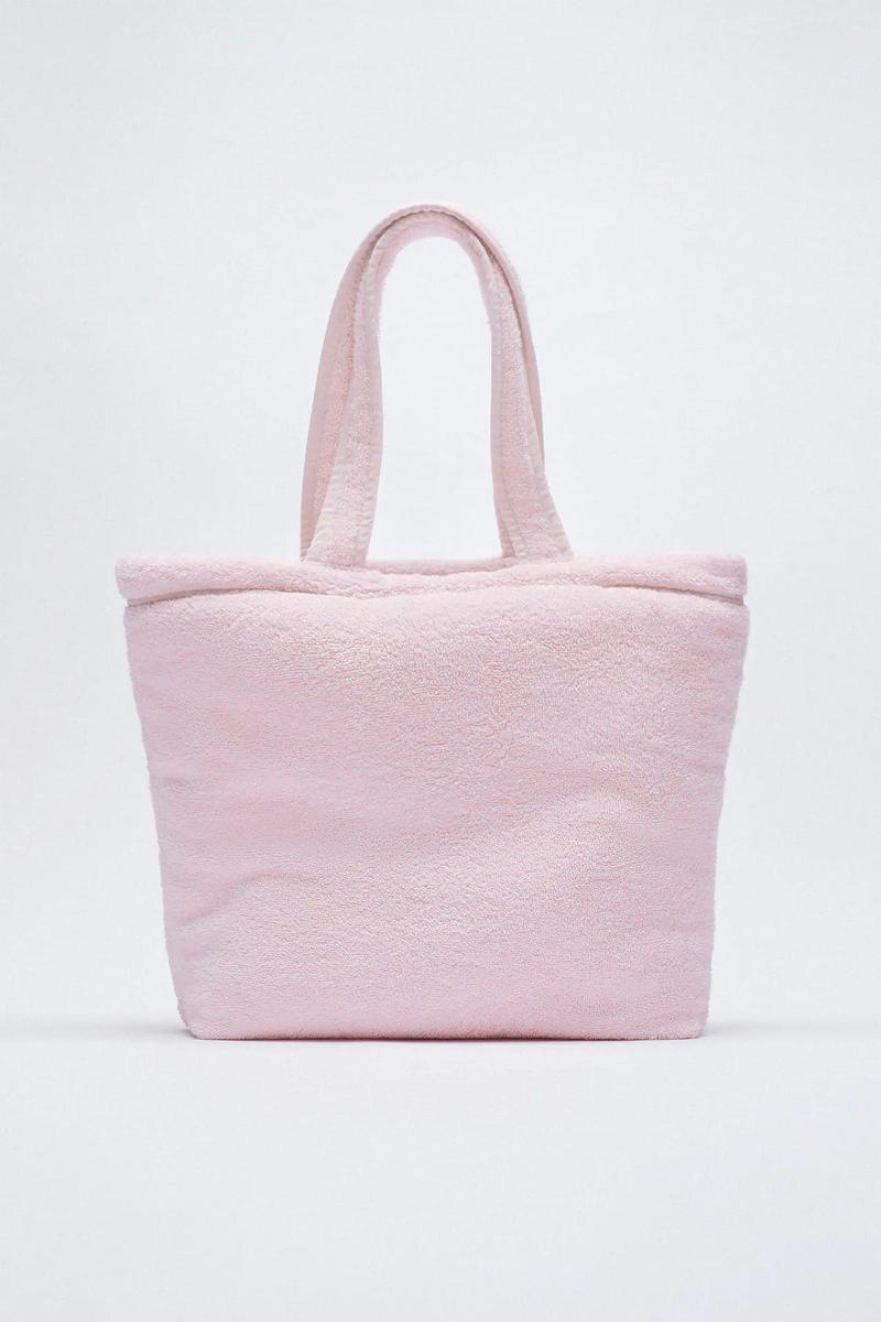 Bolso toalla rosa de Zara