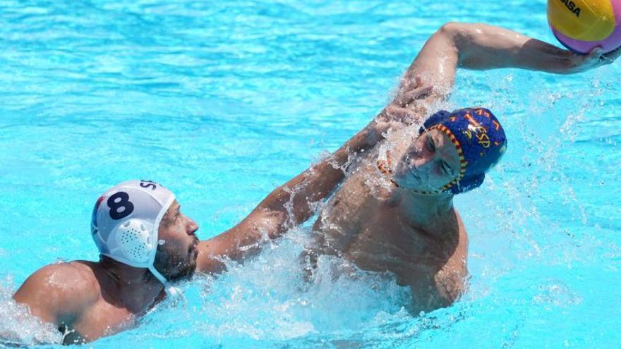 La selección de waterpolo española pasa a semifinales tras derrotar a una Serbia disminuida