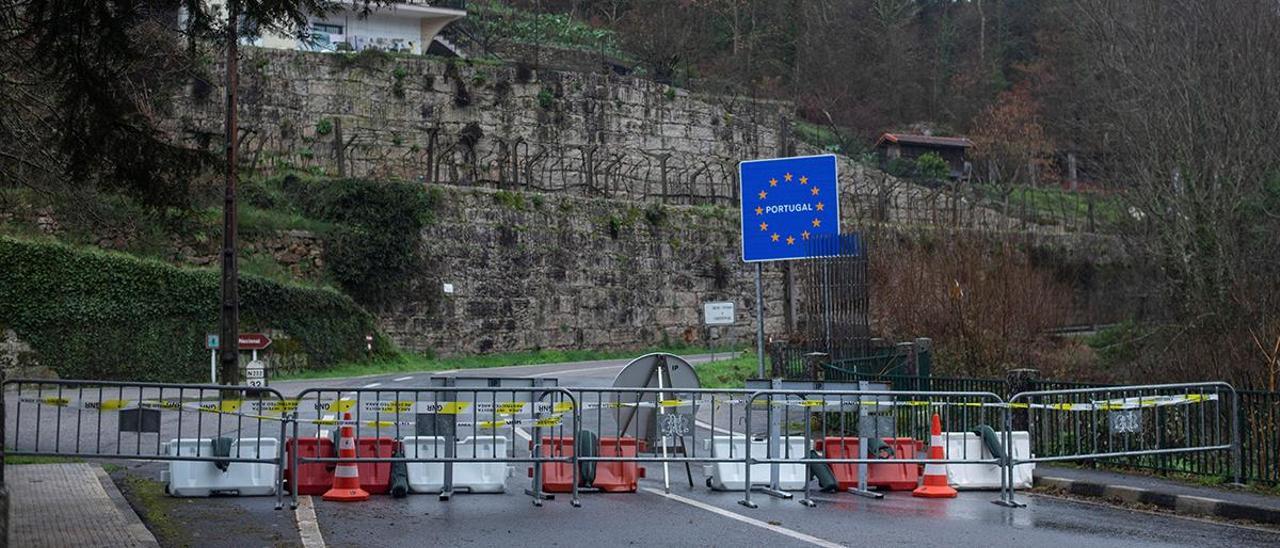 Ponte Barxas, en la frontera de Ourense con Portugal