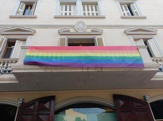 "Te voy a hacer hetero a hostias": la amenaza homófoba en un local de Barcelona