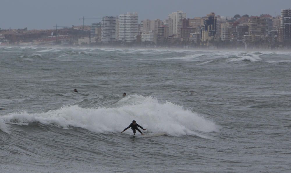 Temporal en la playa de San Juan