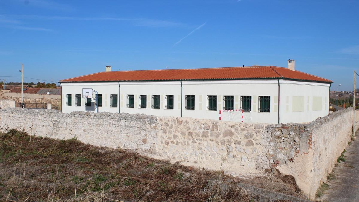 Muro de las escuelas de San Frontis.