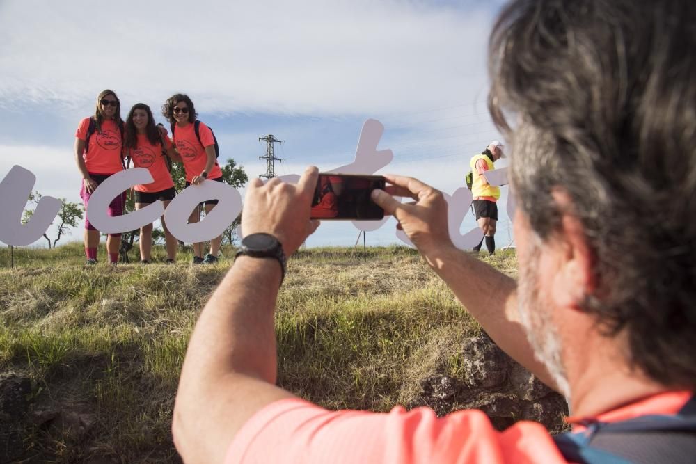 Més de dues mil persones participen a la caminada