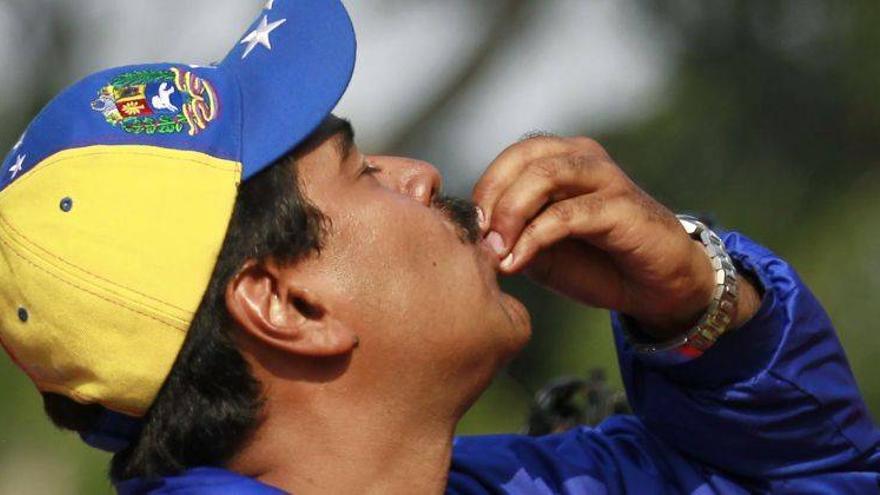 Maduro quiere un despacho en el Cuartel de la Montaña, donde reposa Chávez