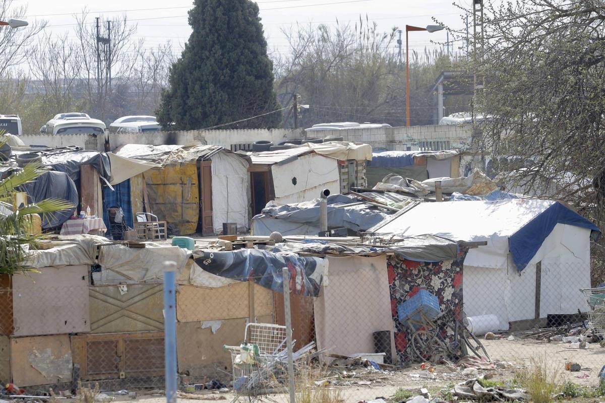 Crece el chabolismo en un terreno de Faitanar