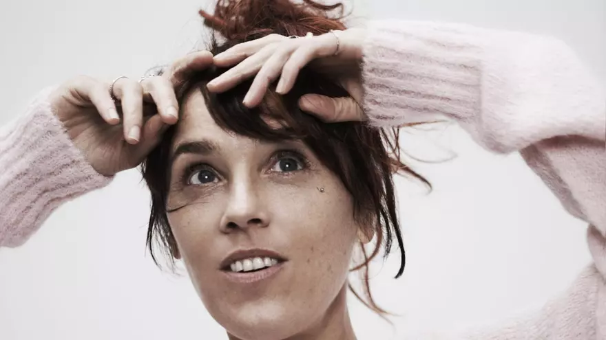 Zaz: "Si volem pau al món, hem de buscar-la dins nostre"